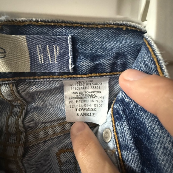 GAP Women's Vintage Blue Straight Leg Jeans - Picture 3 of 5